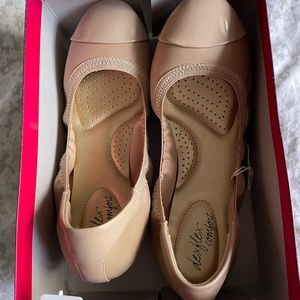 Nude flats- memory foam, stretchy. Never worn. Tags still on.